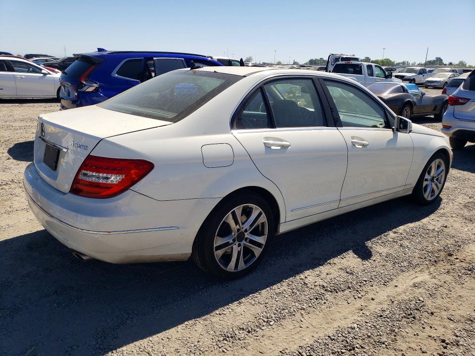 2012 Mercedes-benz C მანქანა იყიდება აუქციონზე, vin: WDDGF8BB2CR199861, აუქციონის ნომერი: 46056546