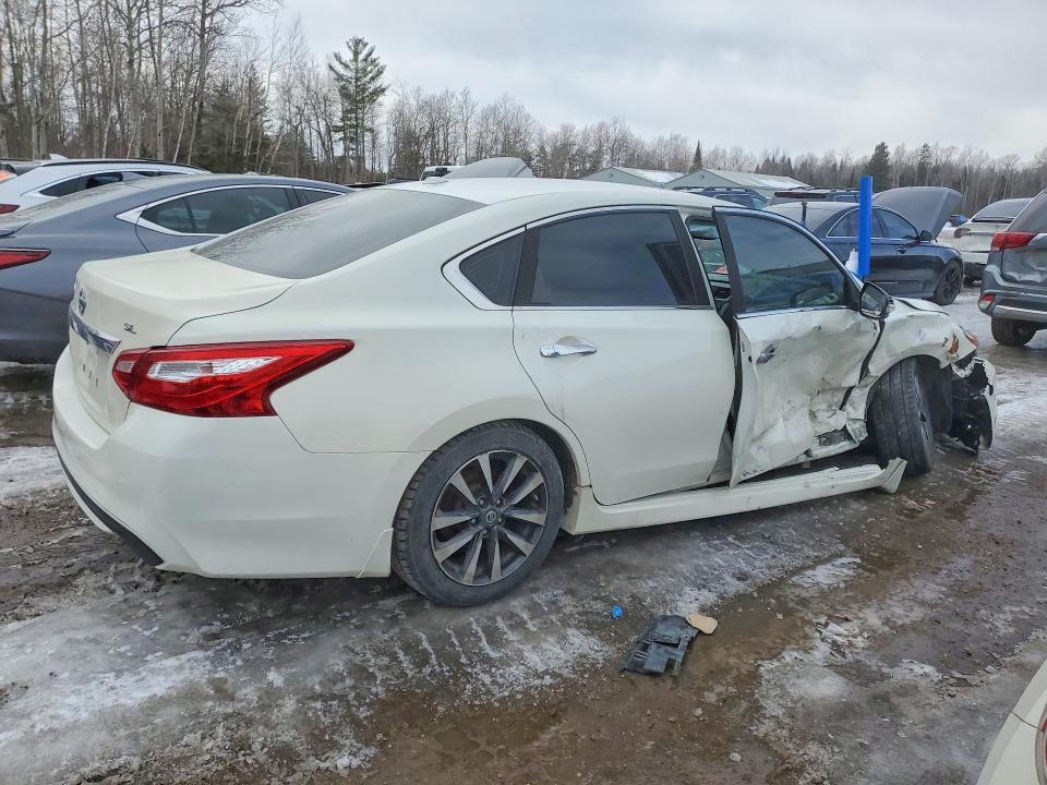 76234345 :رقم المزاد ، 1N4AL3AP7GN340323 vin ، 2016 Nissan Altima مزاد بيع