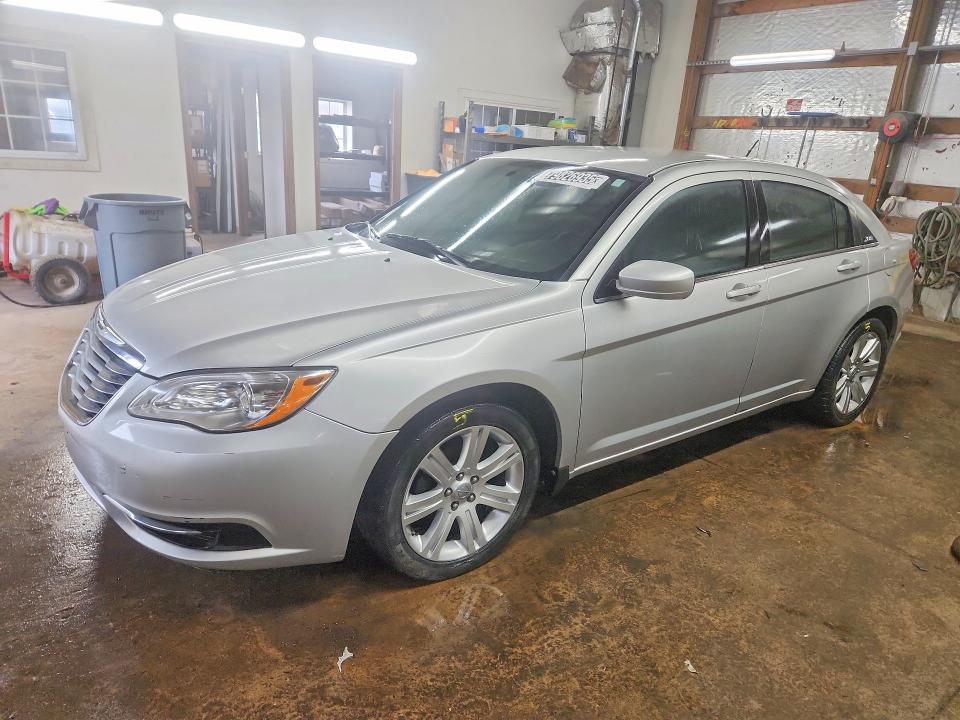 Продаж на аукціоні авто 2011 Chrysler 200, vin: 1C3BC1FB6BN562364, номер лоту: 79826935