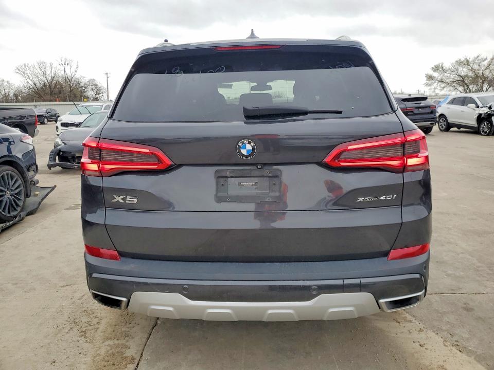 45591156 :رقم المزاد ، 5UXCR6C55KLL35705 vin ، 2019 Bmw X5 مزاد بيع
