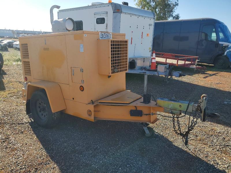 47045236 :رقم المزاد ، 1T9US06185S054082 vin ، 2005 Generator Generator مزاد بيع