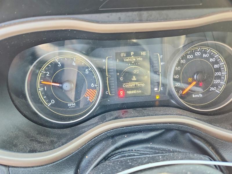 48061486 :رقم المزاد ، 1C4PJLCB8FW611409 vin ، 2015 Jeep Cherokee North 4dr 2 مزاد بيع