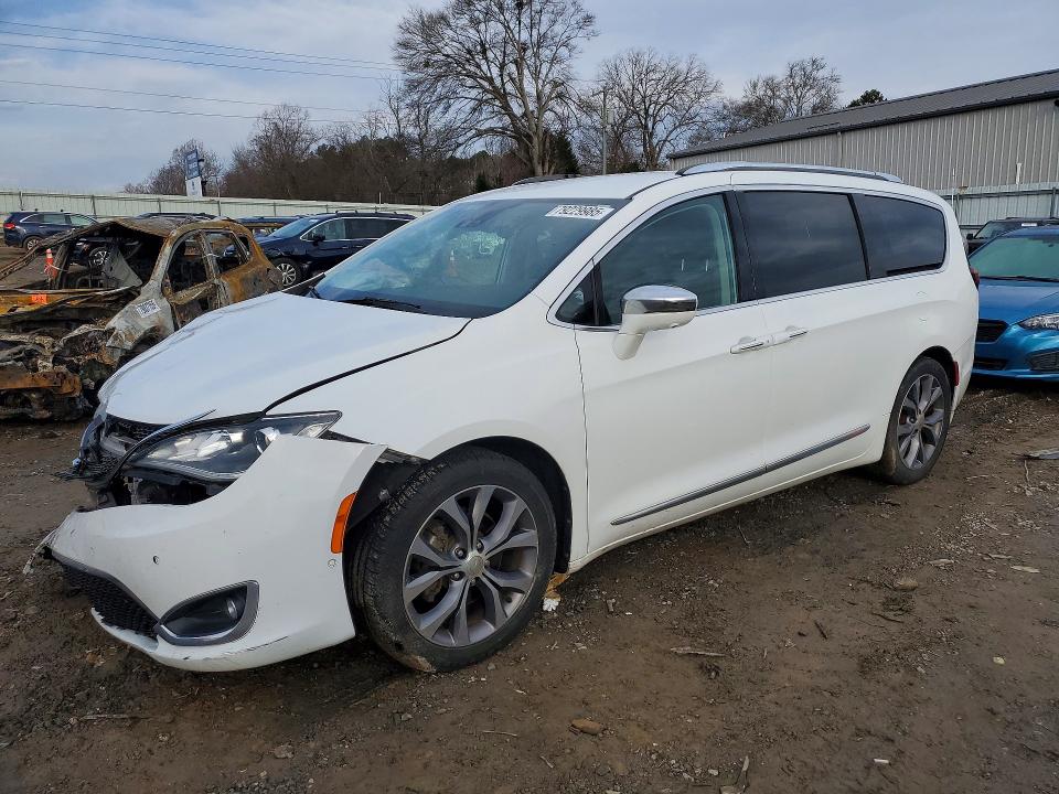 79229985 :رقم المزاد ، 2C4RC1GG8JR226396 vin ، 2018 Chrysler Pacifica مزاد بيع