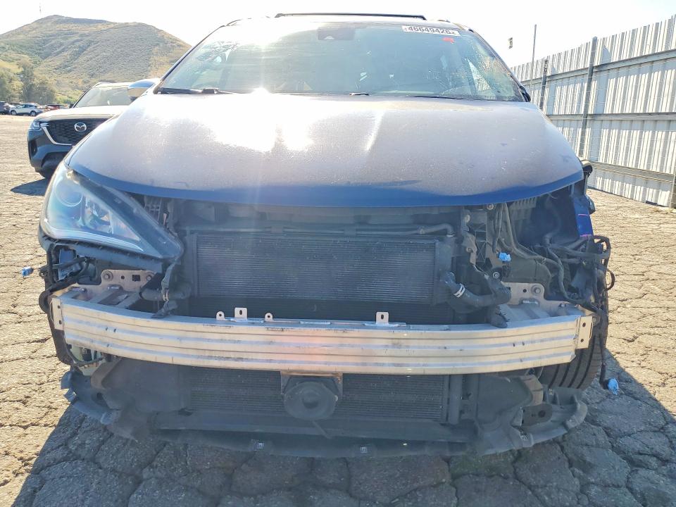 Продаж на аукціоні авто 2018 Chrysler Pacifica, vin: 2C4RC1N72JR236599, номер лоту: 46649426