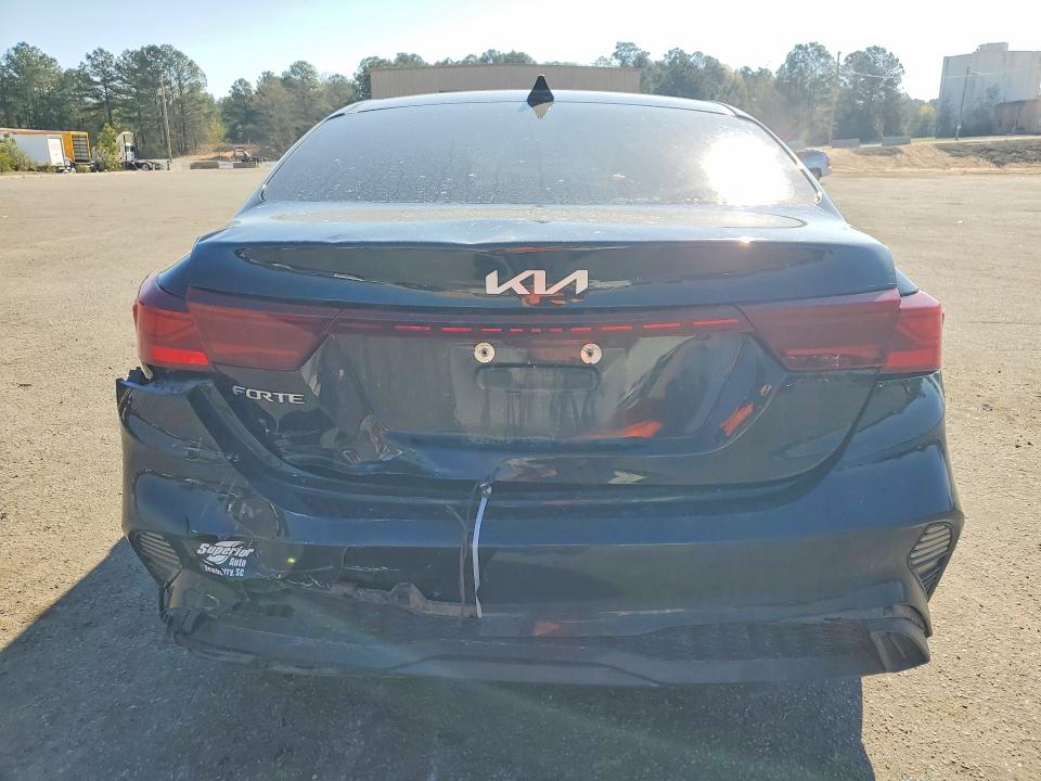 46901646 :رقم المزاد ، 3KPF24AD6NE488950 vin ، 2022 Kia Forte مزاد بيع