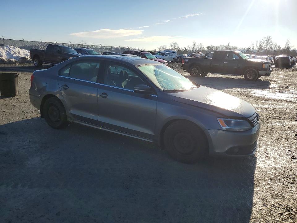 Продаж на аукціоні авто 2014 Volkswagen Jetta 1.8 Tsi 4dr, vin: 3VWD07AJ6EM394185, номер лоту: 41733086