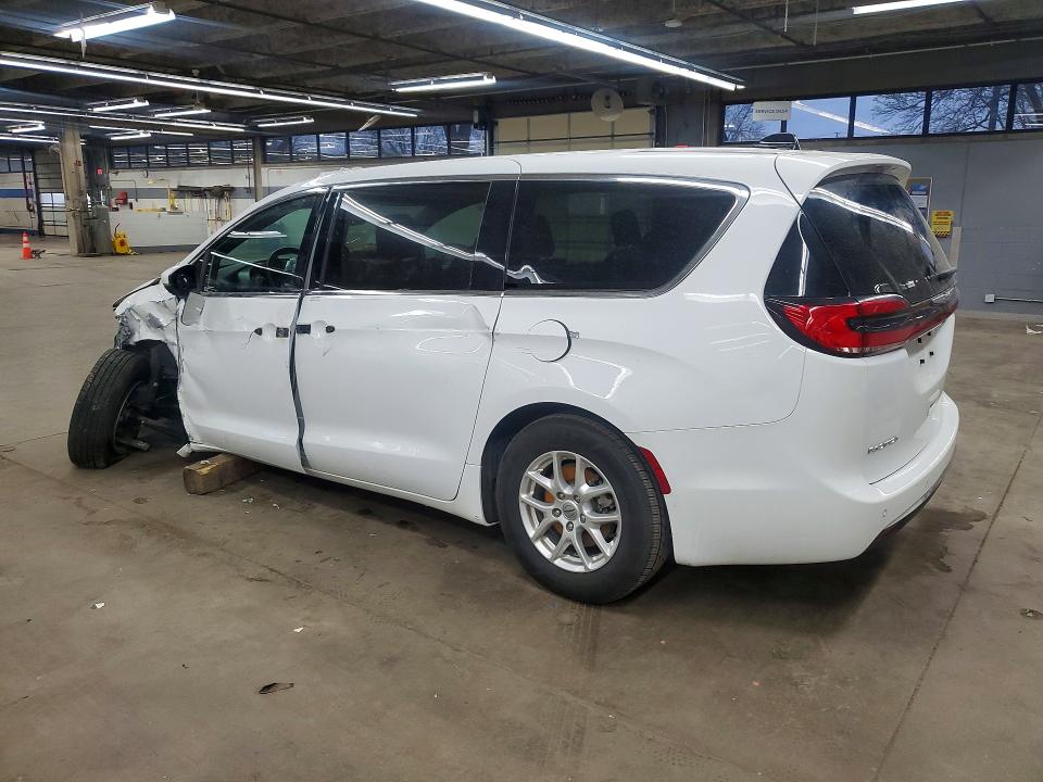 2023 Chrysler Pacifica მანქანა იყიდება აუქციონზე, vin: 2C4RC1FGXPR586232, აუქციონის ნომერი: 41786826