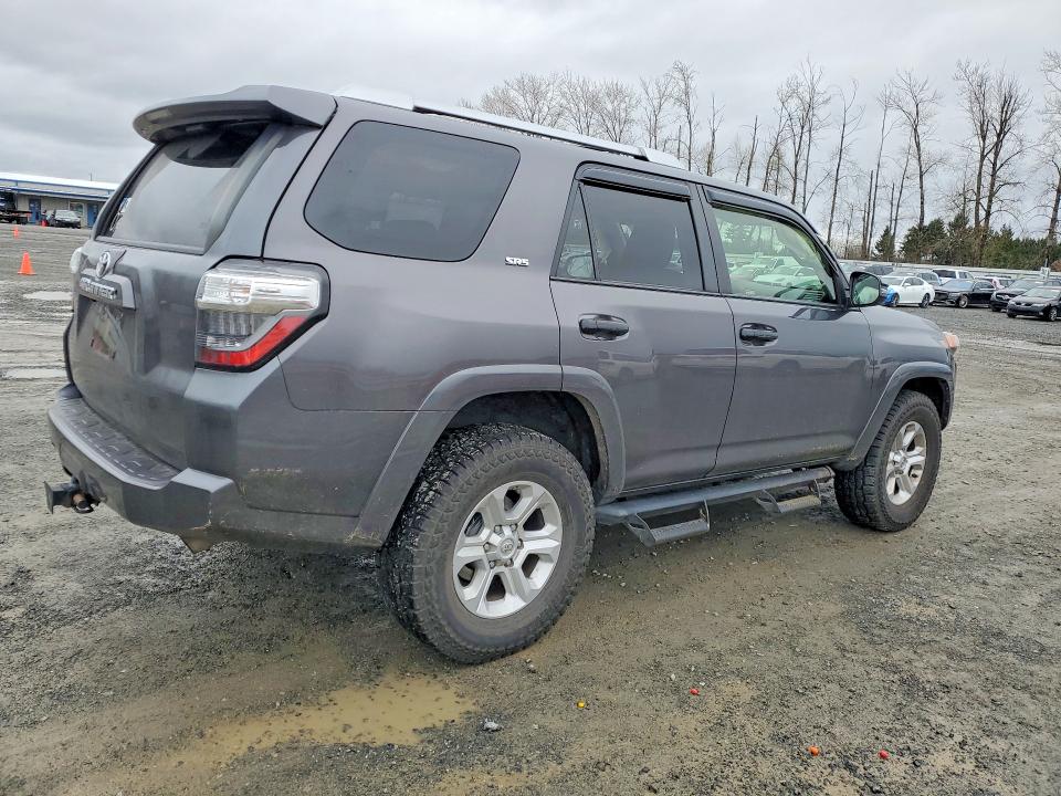 2018 Toyota 4runner მანქანა იყიდება აუქციონზე, vin: JTEBU5JR8J5550733, აუქციონის ნომერი: 46067386