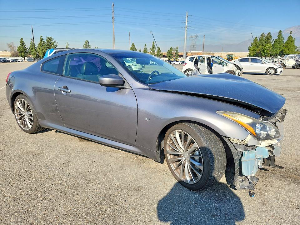 2014 Infiniti Q60 Coupe მანქანა იყიდება აუქციონზე, vin: JN1CV6EK5EM110895, აუქციონის ნომერი: 79788905