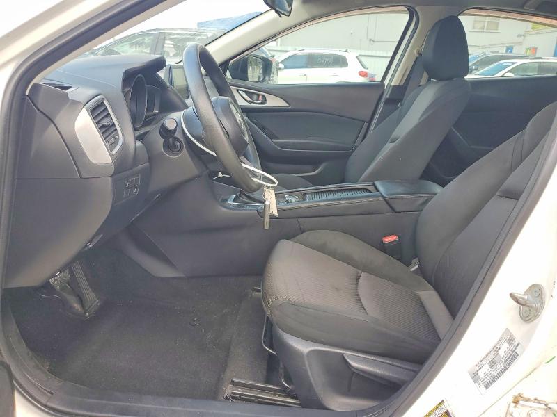 Продаж на аукціоні авто 2018 Mazda 3, vin: 3MZBN1U74JM239683, номер лоту: 79212755