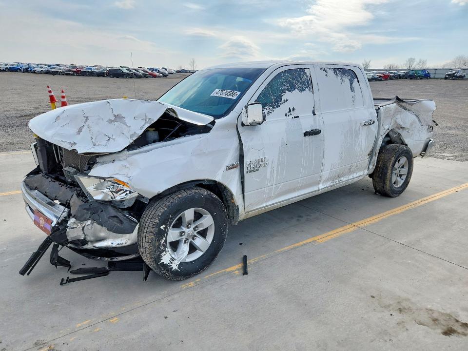 47570586 :رقم المزاد ، 1C6RR7KT8KS677485 vin ، 2019 Ram 1500 Classic مزاد بيع