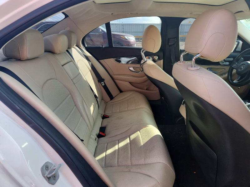 41951426 :رقم المزاد ، 55SWF4KB1FU052762 vin ، 2015 Mercedes Benz C مزاد بيع