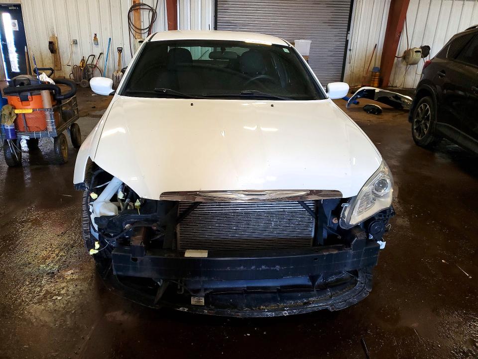 79707865 :رقم المزاد ، 1C3CCBAG7DN721862 vin ، 2013 Chrysler 200 مزاد بيع