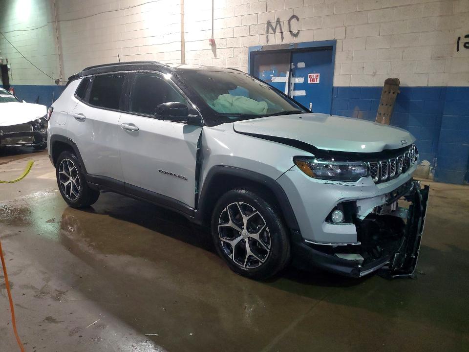 42062186 :رقم المزاد ، 3C4NJDCN4RT126346 vin ، 2024 Jeep Compass مزاد بيع