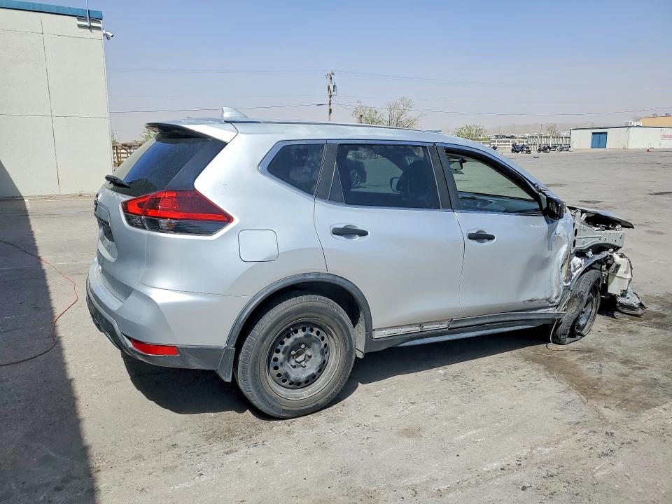 Продажа на аукционе авто 2018 Nissan Rogue, vin: KNMAT2MT3JP571809, номер лота: 47834336