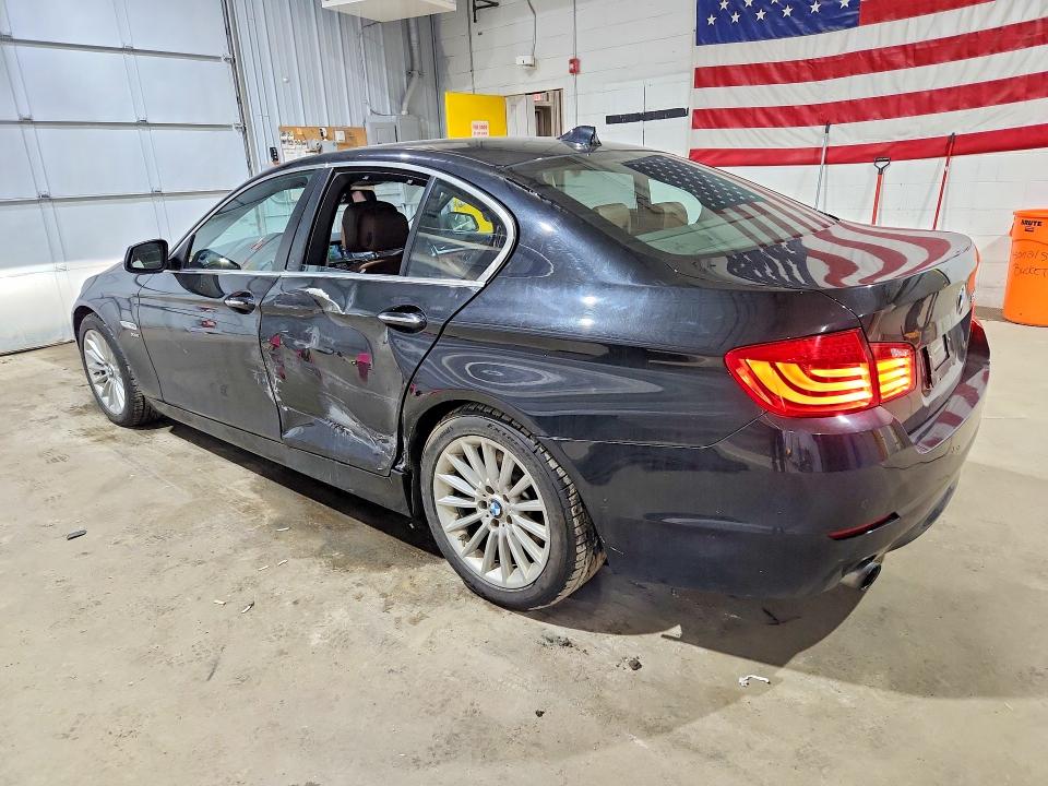 2011 Bmw 5 Series მანქანა იყიდება აუქციონზე, vin: WBAFU7C58BC876733, აუქციონის ნომერი: 47001126