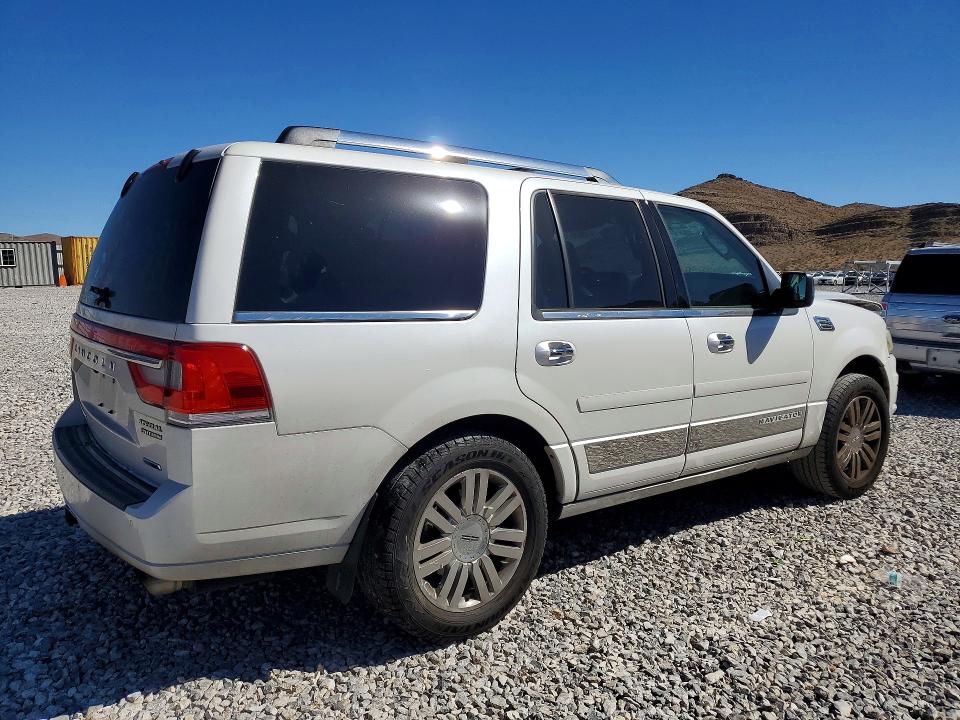 Продаж на аукціоні авто 2015 Lincoln Townhouse Navigator, vin: 5LMJJ2HT2FEJ01749, номер лоту: 47083076