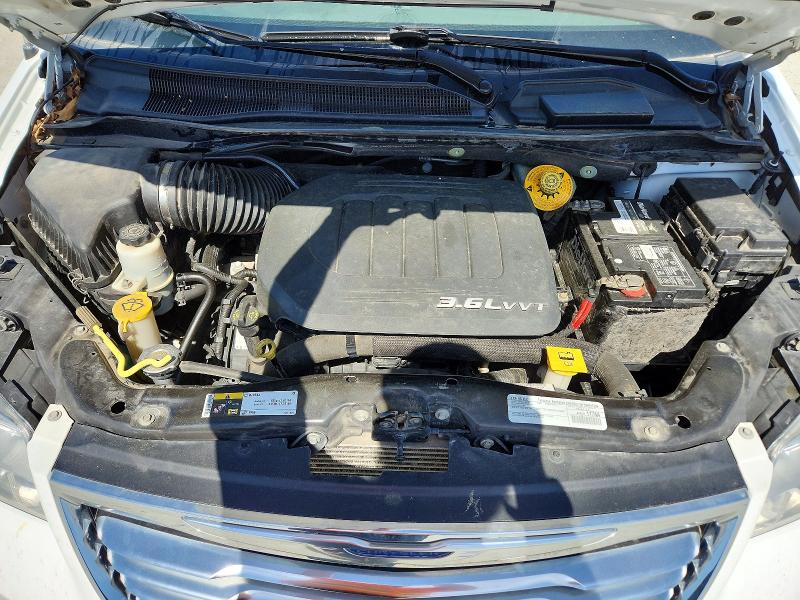2015 Chrysler Town & Country მანქანა იყიდება აუქციონზე, vin: 2C4RC1BG8FR753515, აუქციონის ნომერი: 47202516