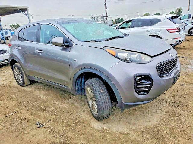 79119585 :رقم المزاد ، KNDPMCAC3H7178484 vin ، 2017 Kia Sportage مزاد بيع