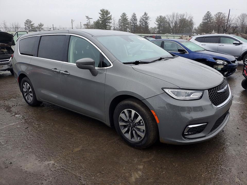 2022 Chrysler Pacifica მანქანა იყიდება აუქციონზე, vin: 2C4RC1L79NR206945, აუქციონის ნომერი: 79710195