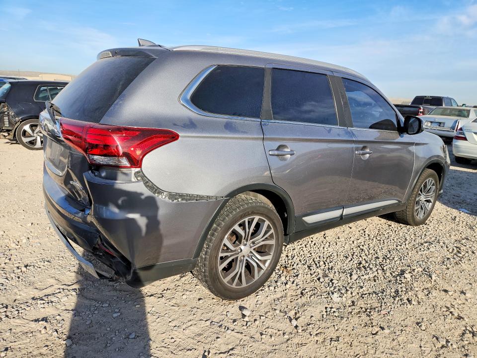 Продаж на аукціоні авто 2018 Mitsubishi Outlander, vin: JA4AZ3A31JZ016932, номер лоту: 47043746