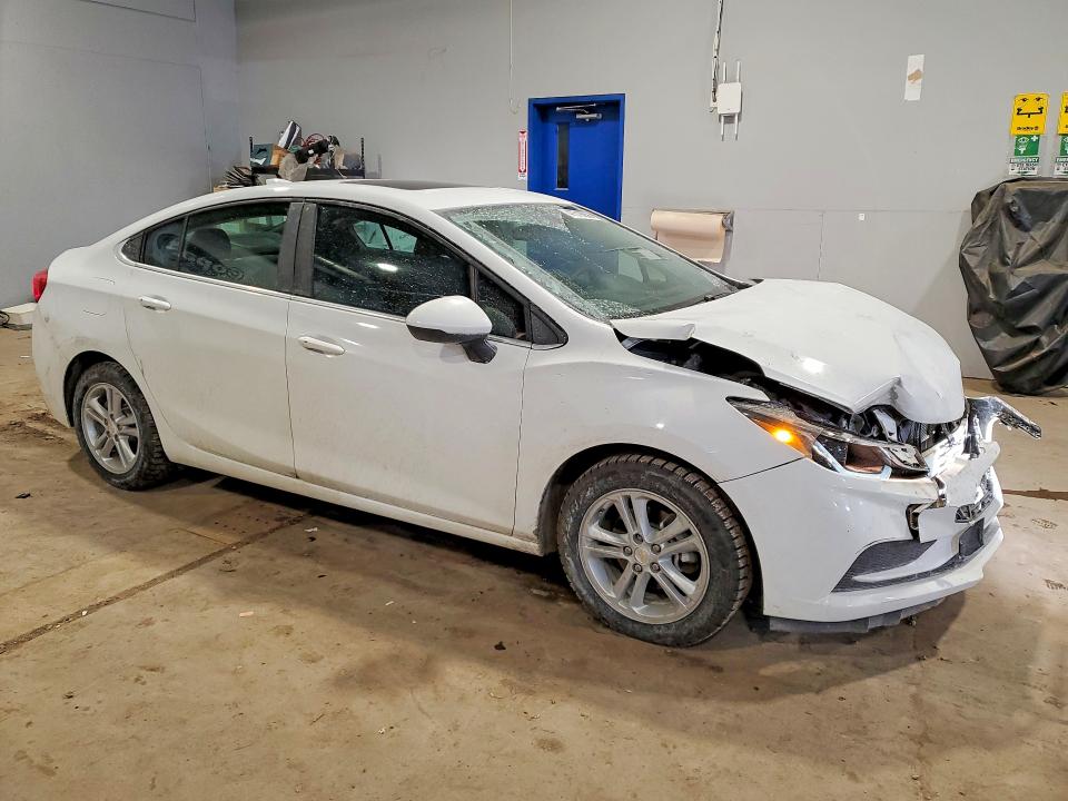47519256 :رقم المزاد ، 3G1BE5SM9HS522033 vin ، 2017 Chevrolet Cruze مزاد بيع