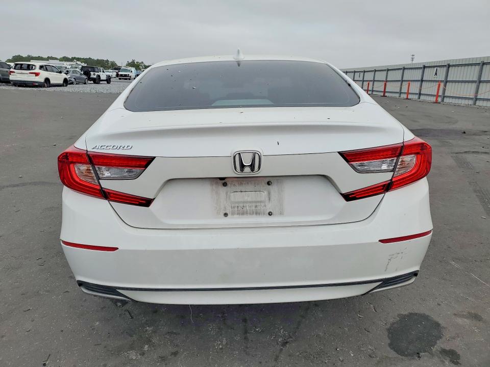 Продажа на аукционе авто 2018 Honda Accord, vin: 1HGCV1F16JA055103, номер лота: 50107896