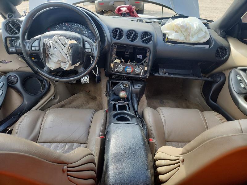 47990686 :رقم المزاد ، 2G2FV22G212118461 vin ، 2001 Pontiac Firebird مزاد بيع