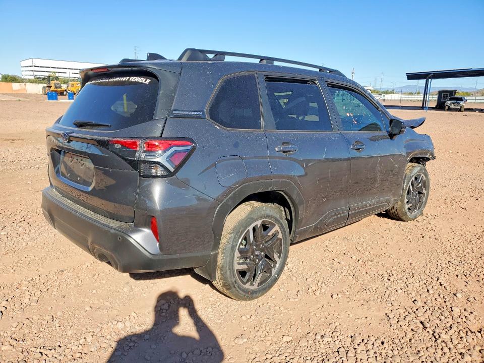 41767576 :رقم المزاد ، 4S4SLDR68T3005721 vin ، 2026 Subaru Forester مزاد بيع