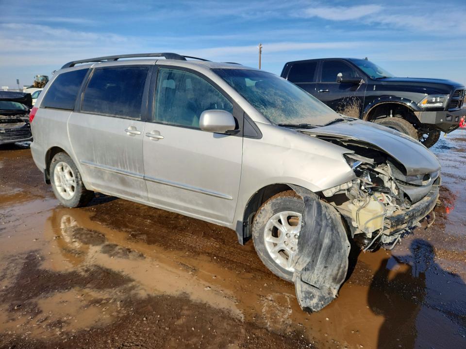 Продажа на аукционе авто 2006 Toyota Sienna, vin: 5TDBA22CX6S064903, номер лота: 79224325