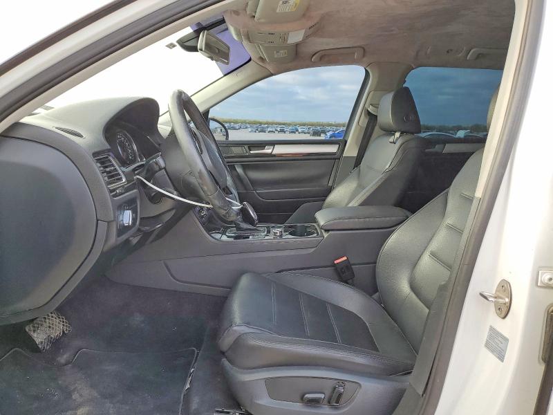 Продажа на аукционе авто 2013 Volkswagen Touareg, vin: WVGEF9BP8DD005895, номер лота: 47208036
