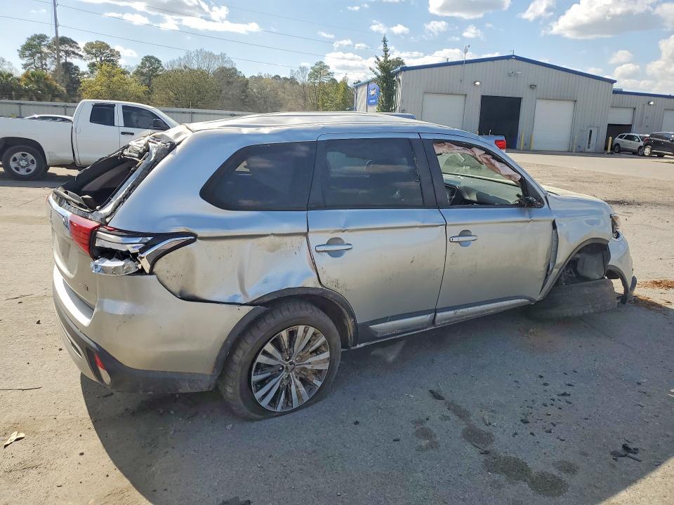 Продаж на аукціоні авто 2020 Mitsubishi Outlander, vin: JA4AD3A32LZ025074, номер лоту: 41637056