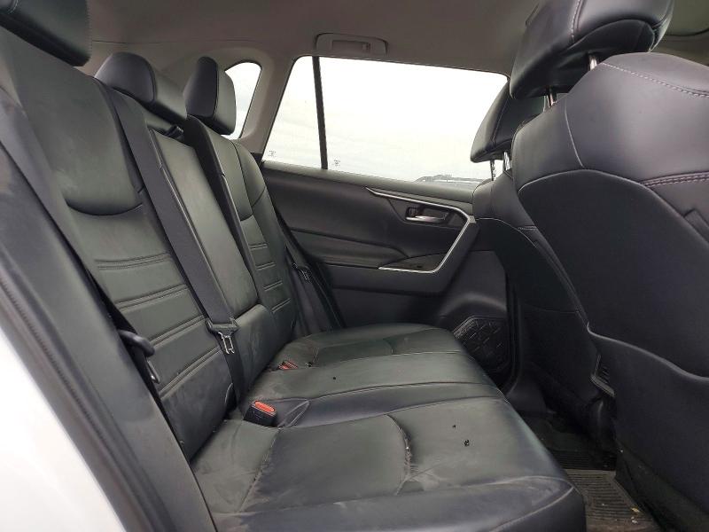 77946005 :رقم المزاد ، 2T3A1RFV0LW125895 vin ، 2020 Toyota Rav4 مزاد بيع