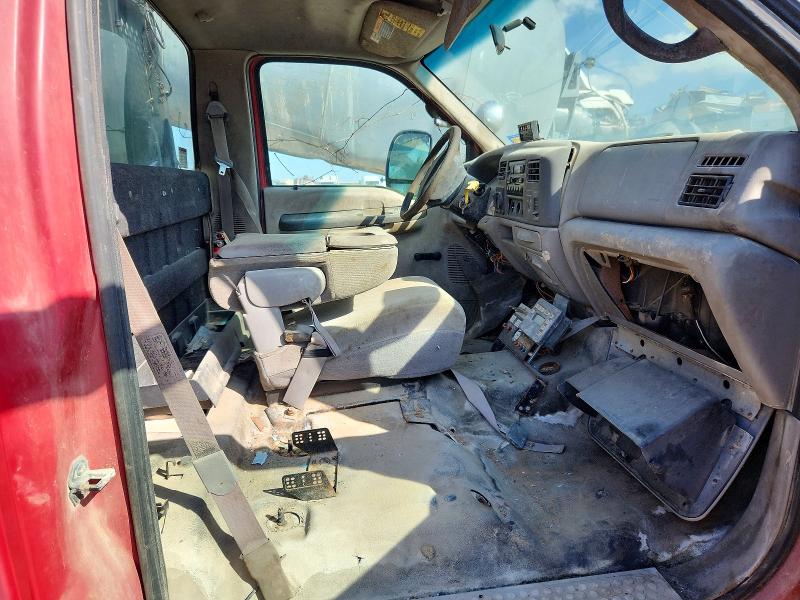 47247746 :رقم المزاد ، 1FDAF56F71EB82176 vin ، 2001 Ford F550 مزاد بيع