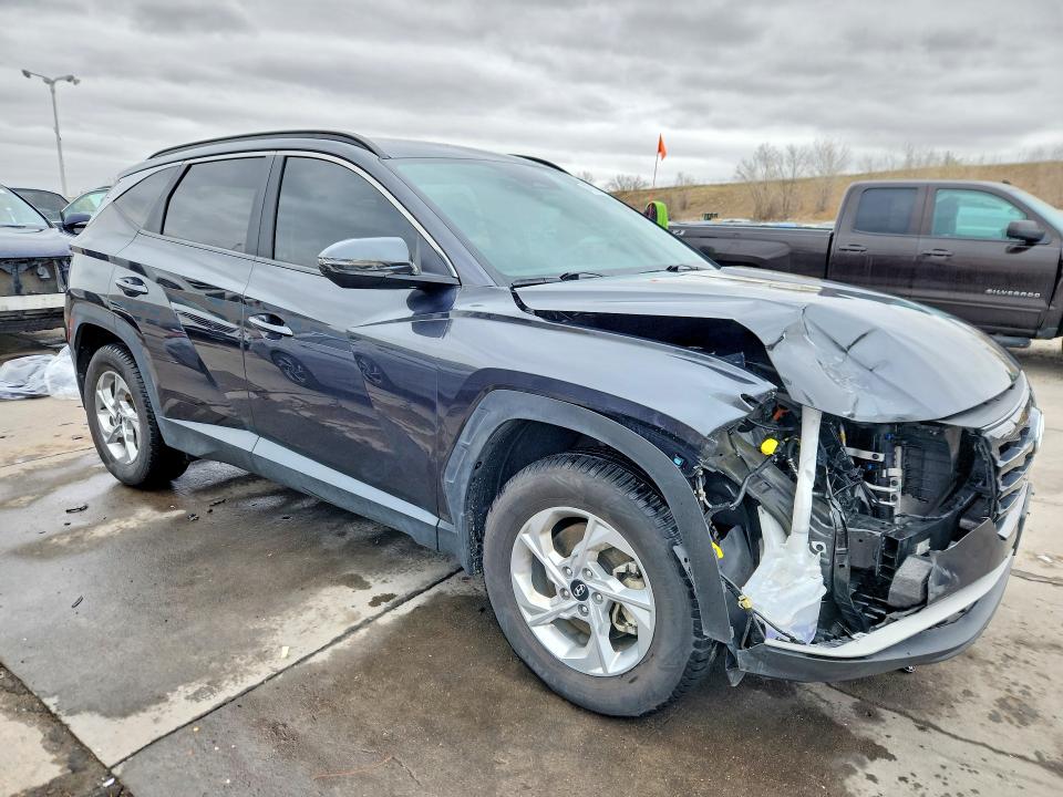 2022 Hyundai Tucson მანქანა იყიდება აუქციონზე, vin: 5NMJBCAE1NH088624, აუქციონის ნომერი: 47928646