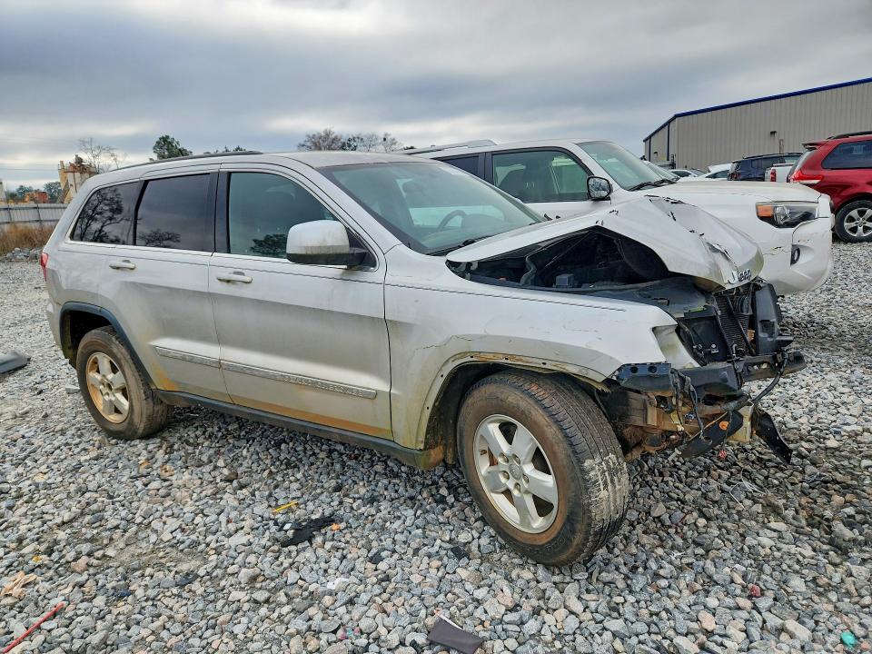 2013 Jeep Grand Cherokee მანქანა იყიდება აუქციონზე, vin: 1C4RJEAG0DC597684, აუქციონის ნომერი: 79354395