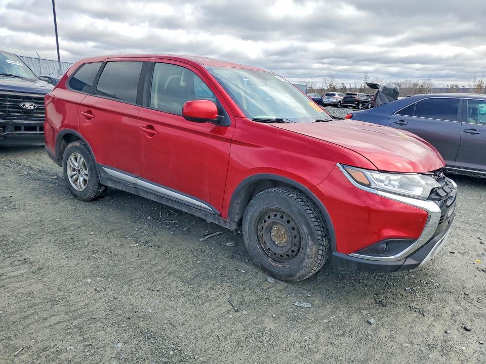 46836936 :رقم المزاد ، JA4AZ2A37LZ611653 vin ، 2020 Mitsubishi Outlander مزاد بيع