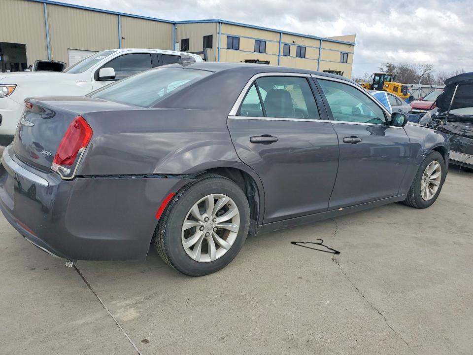 Продаж на аукціоні авто 2015 Chrysler 300, vin: 2C3CCAAG1FH899210, номер лоту: 79999835