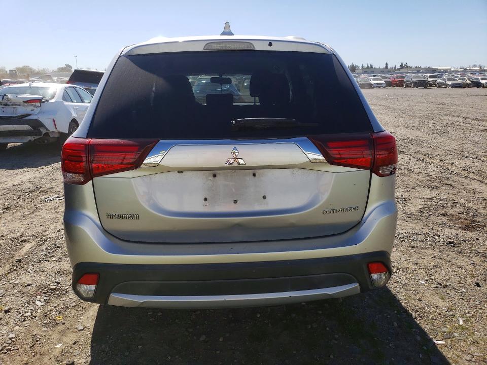 Продаж на аукціоні авто 2018 Mitsubishi Outlander, vin: JA4AD2A31JJ004173, номер лоту: 41735226