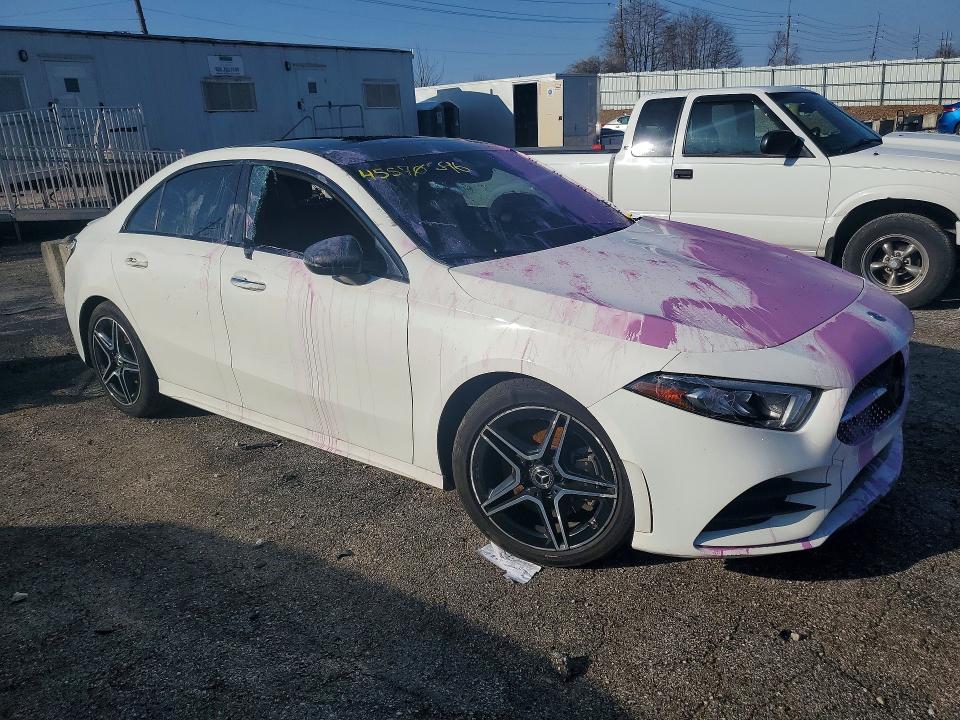 45570596 :رقم المزاد ، WDD3G4FB7KW030787 vin ، 2019 Mercedes-benz A مزاد بيع