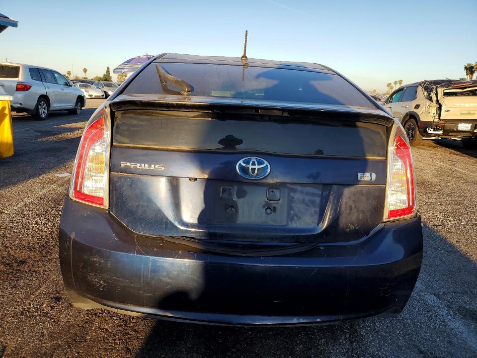 46689756 :رقم المزاد ، JTDKN3DU1F0458454 vin ، 2015 Toyota Prius مزاد بيع