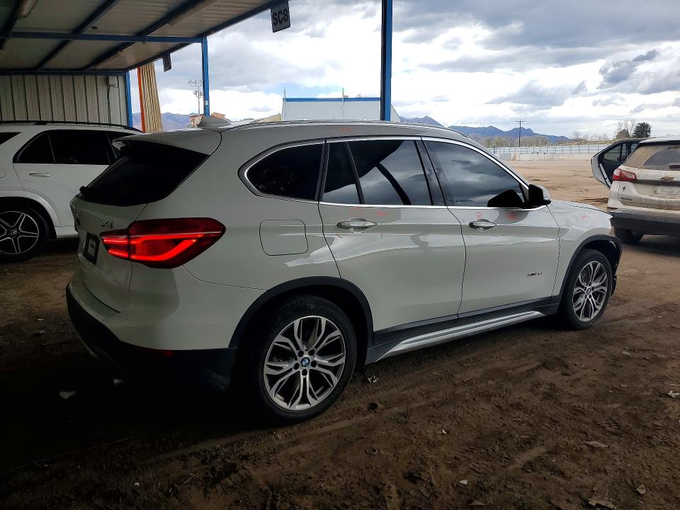 47315936 :رقم المزاد ، WBXHT3C33H5F71424 vin ، 2017 Bmw X1 مزاد بيع