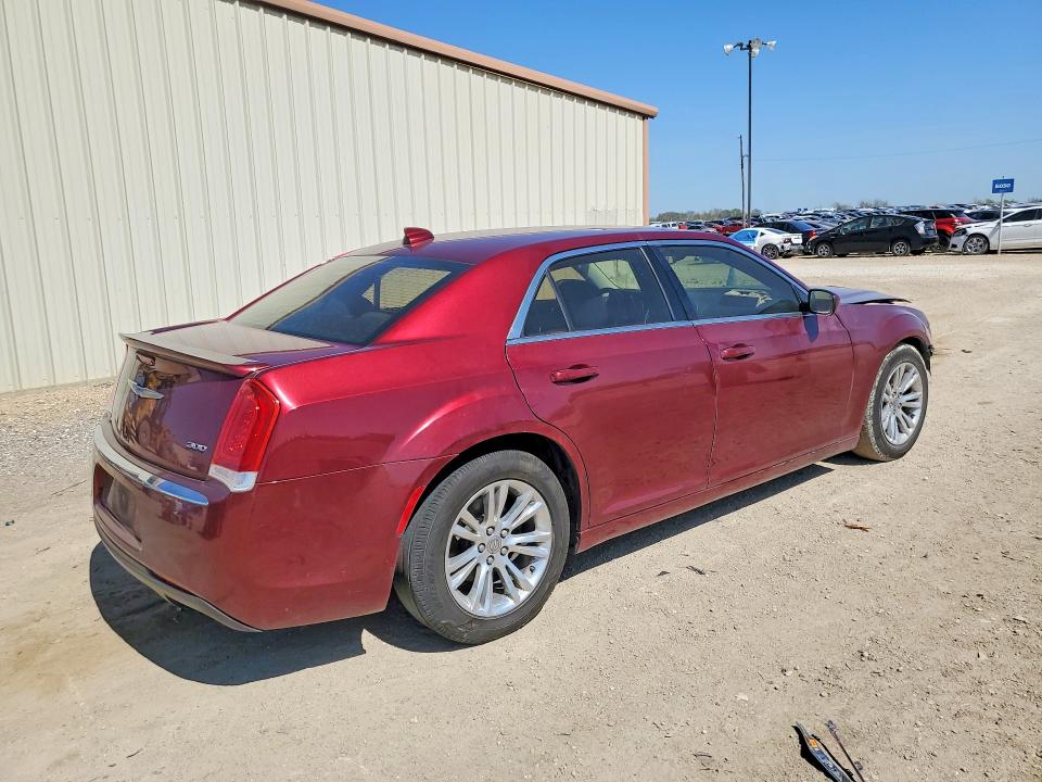 46203976 :رقم المزاد ، 2C3CCAAGXJH320823 vin ، 2018 Chrysler 300 مزاد بيع