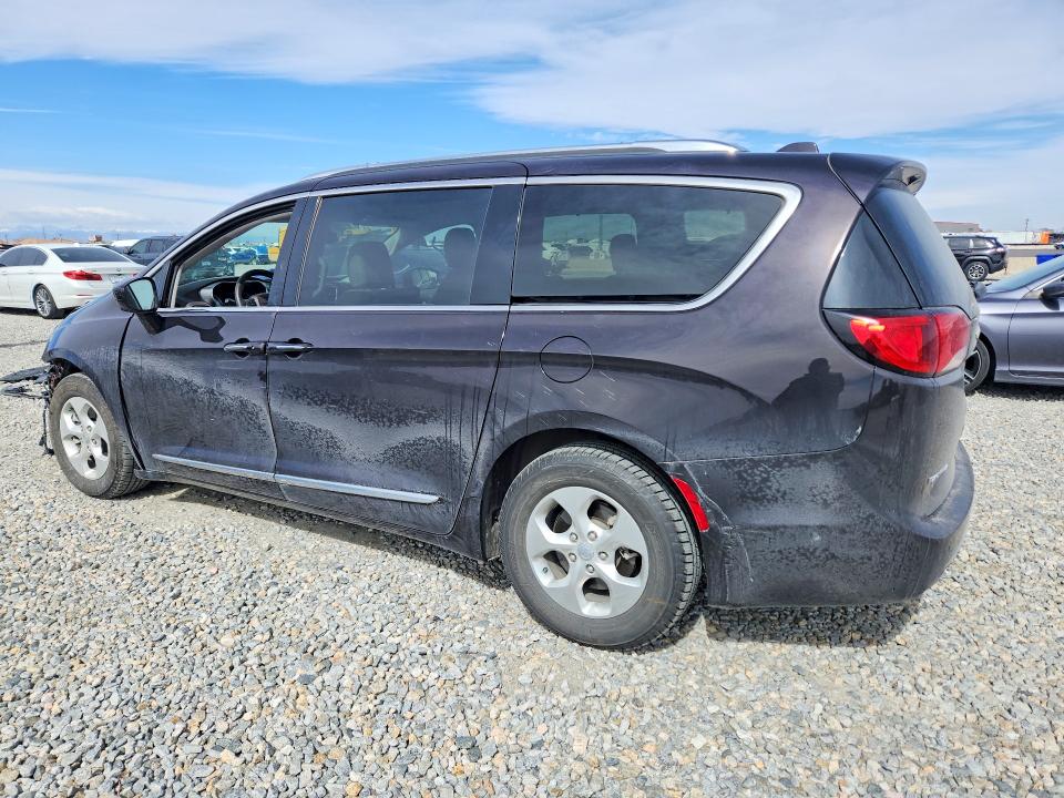 45814826 :رقم المزاد ، 2C4RC1EG6HR525561 vin ، 2017 Chrysler Pacifica مزاد بيع