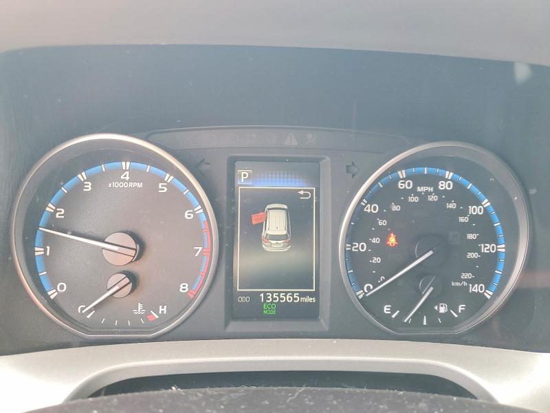 Продаж на аукціоні авто 2018 Toyota Rav4, vin: 2T3RFREV9JW821349, номер лоту: 47553236