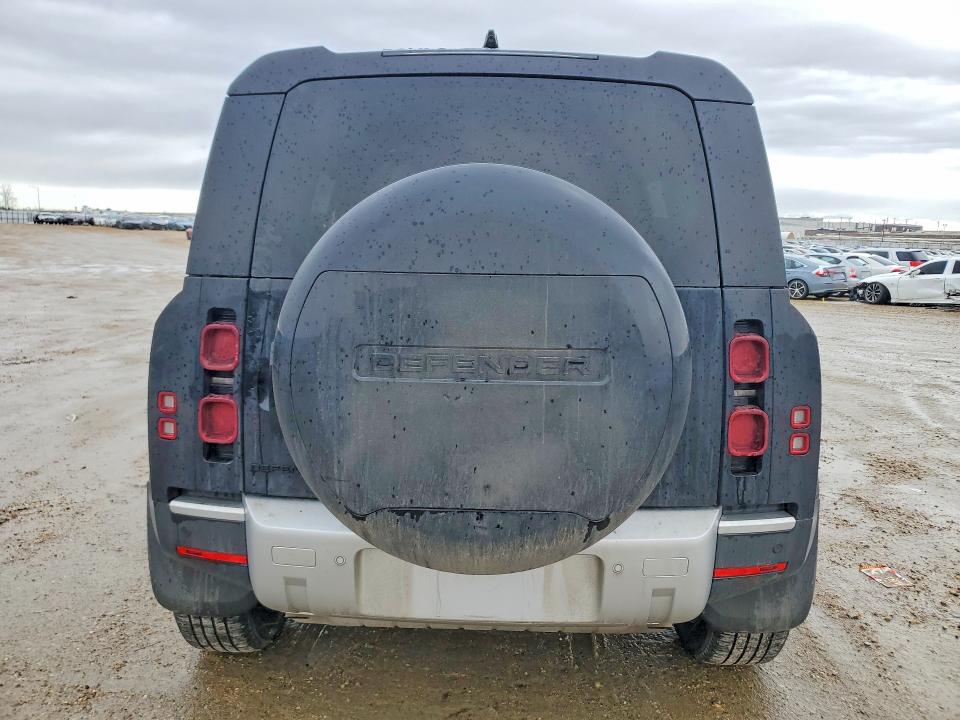 2025 Land Rover Defender მანქანა იყიდება აუქციონზე, vin: SALEJEEU7S2416221, აუქციონის ნომერი: 46128926