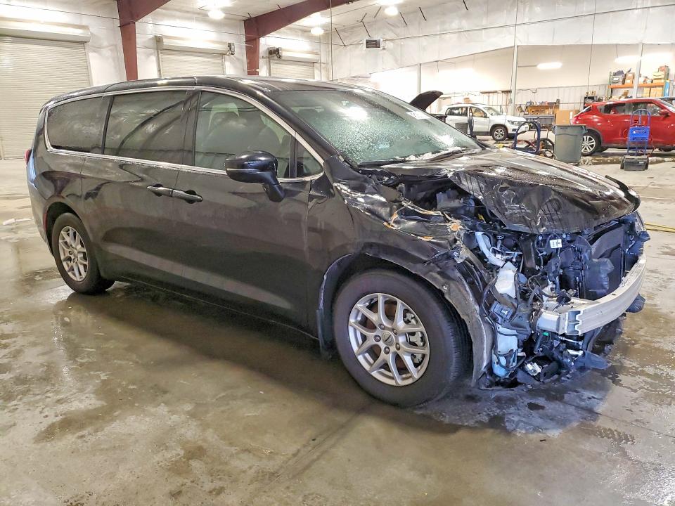 Продажа на аукционе авто 2025 Chrysler Voyager, vin: 2C4RC1CG5SR525321, номер лота: 46185856