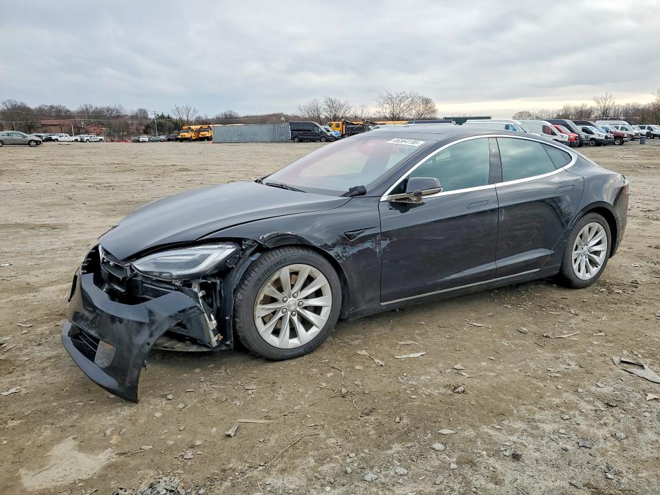 46364196 :رقم المزاد ، 5YJSA1E27GF170311 vin ، 2016 Tesla Model S مزاد بيع