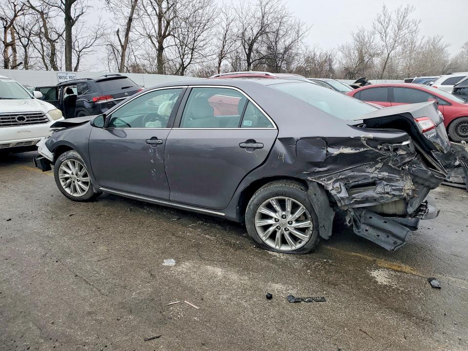 79122705 :رقم المزاد ، 4T4BF1FK2ER417952 vin ، 2014 Toyota Camry مزاد بيع