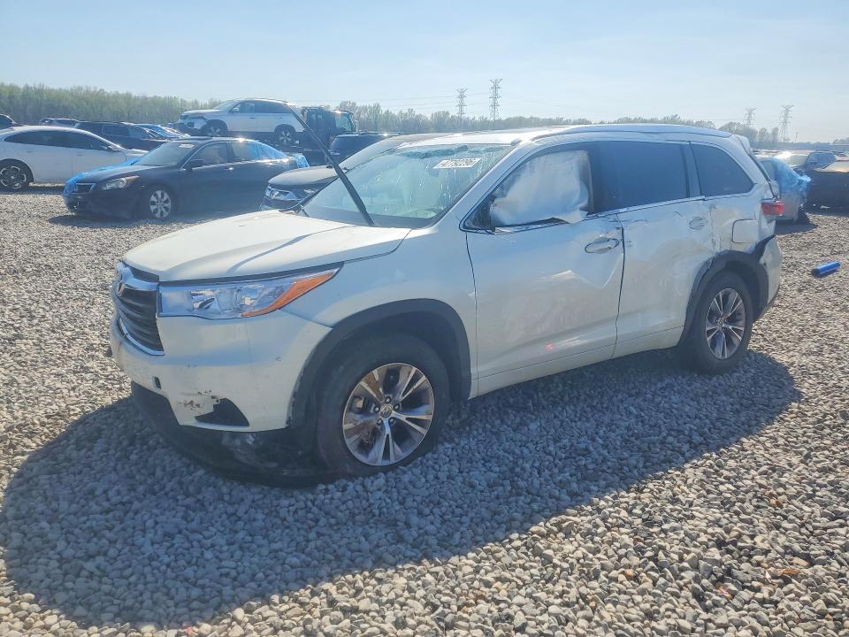 2015 Toyota Highlander მანქანა იყიდება აუქციონზე, vin: 5TDKKRFH7FS109386, აუქციონის ნომერი: 47792296